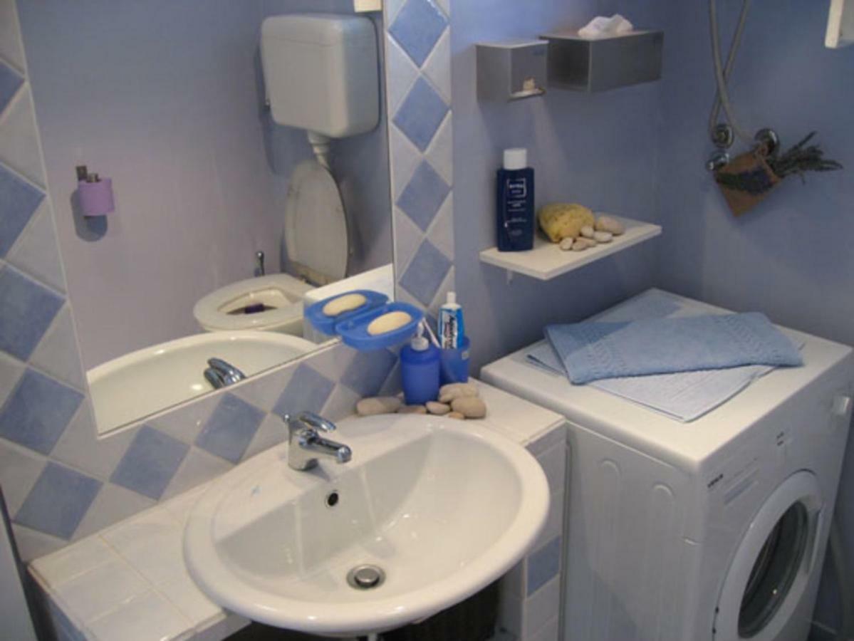 Apartments Mediterraneo Đảo Đảo Kaprije Ngoại thất bức ảnh